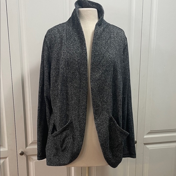 made for life Sweaters - Made for Life Charcoal Open-Front Cardigan